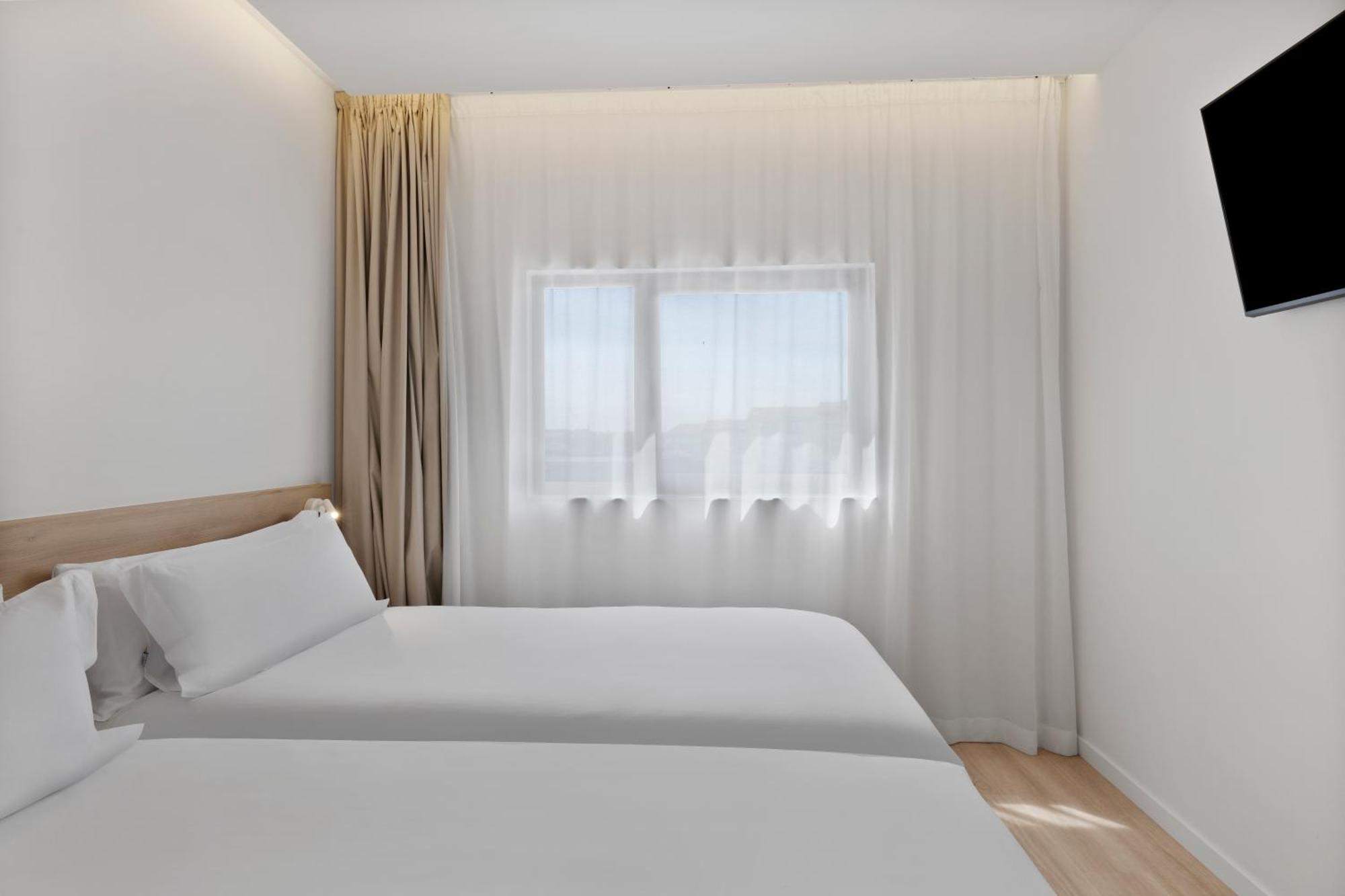 B&B Hotel 维亚纳堡 外观 照片